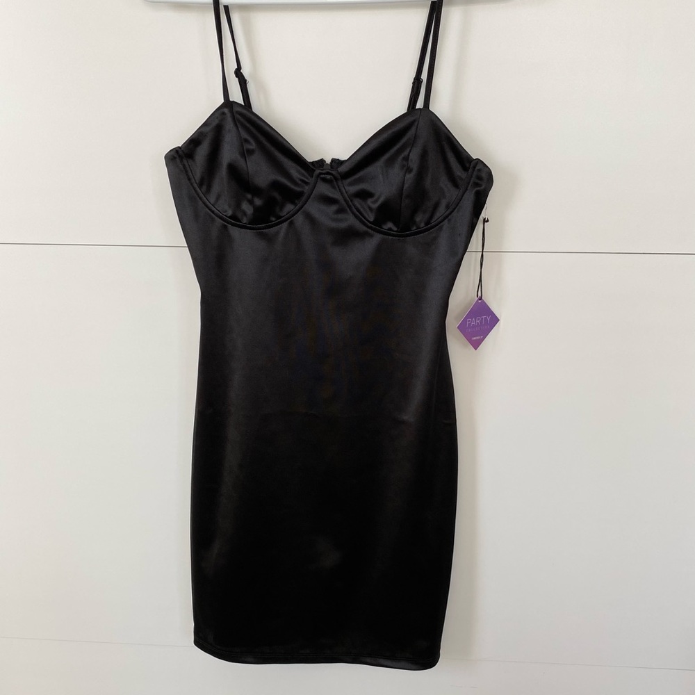 Forever 21 black dress
